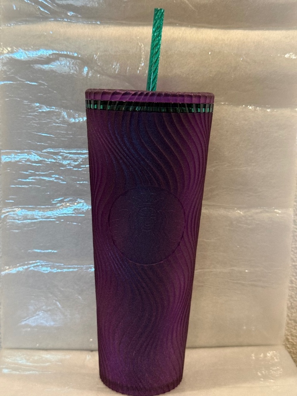 2025 Starbucks 24oz Tumbler Purple&Green Iridescent 2025 Edition NWT